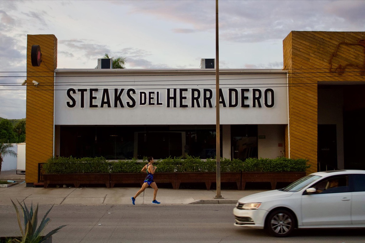 Corredor en las calles de Hermosillo